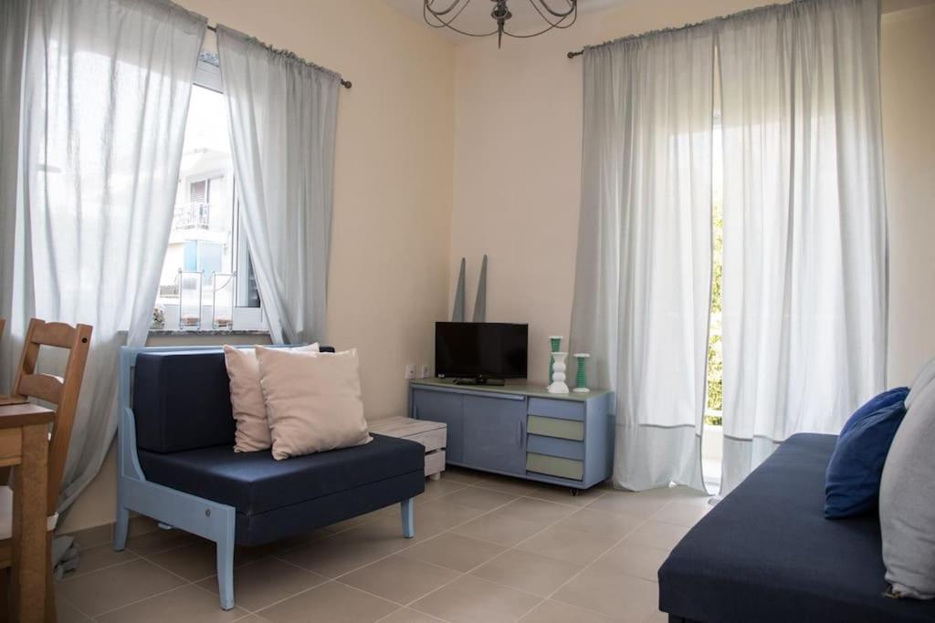 Blue Theros Apartments Paralia Dionysiou Buitenkant foto