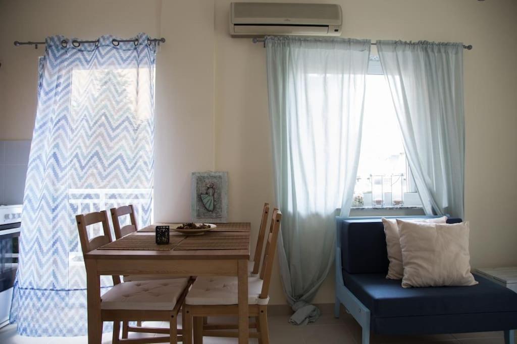 Blue Theros Apartments Paralia Dionysiou Buitenkant foto